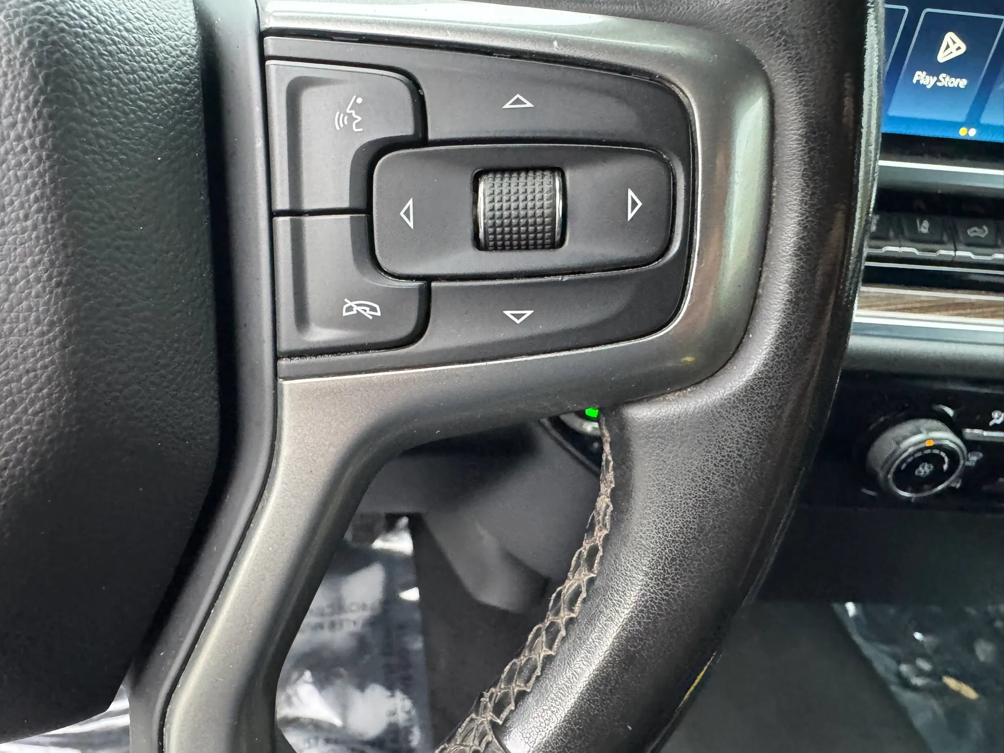 Used 2024 Chevrolet Silverado 3500 LT AWD/4WD image 16