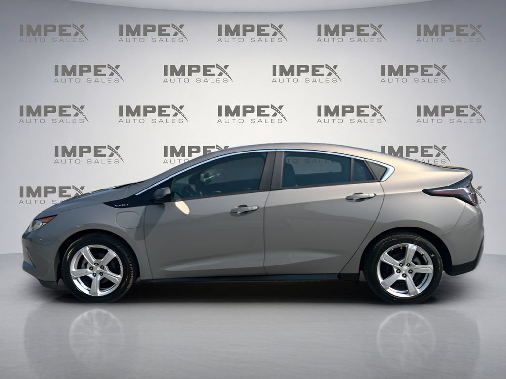Used 2017 Chevrolet Volt LT w/ Comfort Package FWD image 2