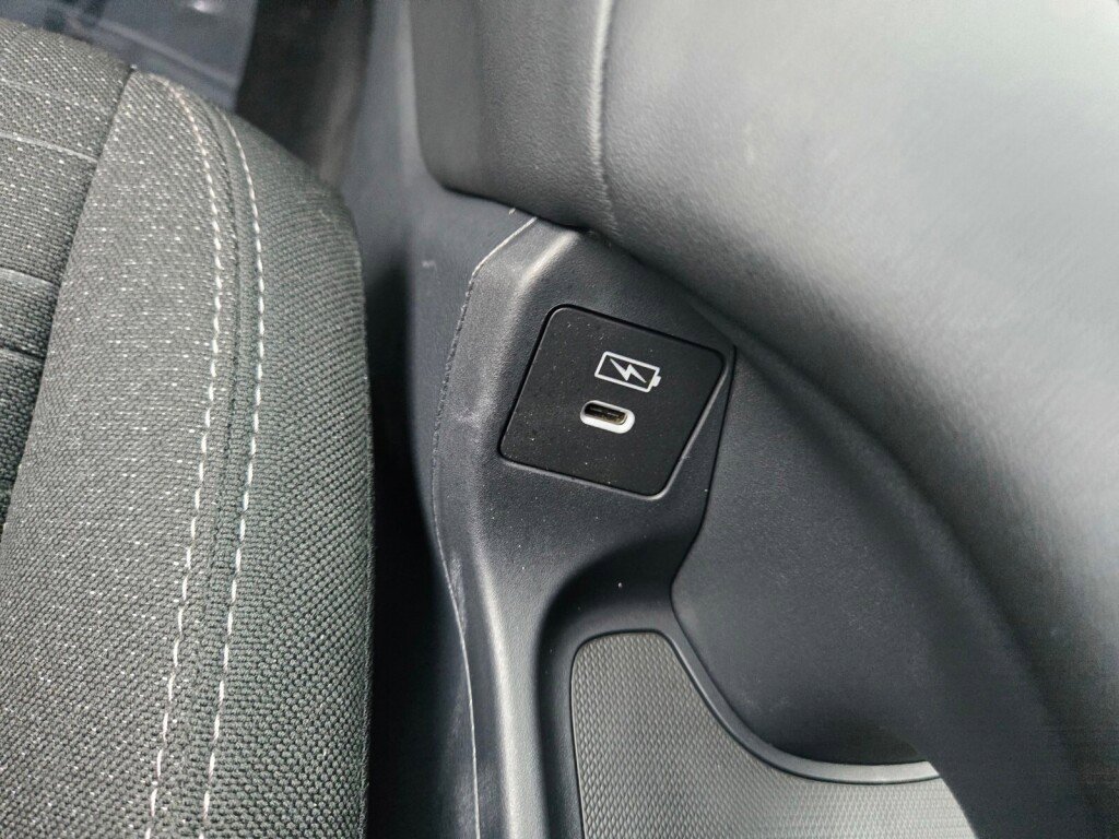 Certified 2024 Honda HR-V LX image 18