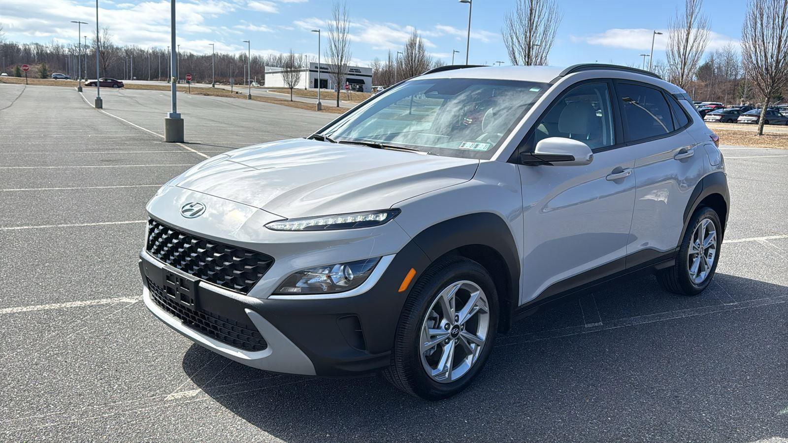 Used 2023 Hyundai Kona SEL image 13