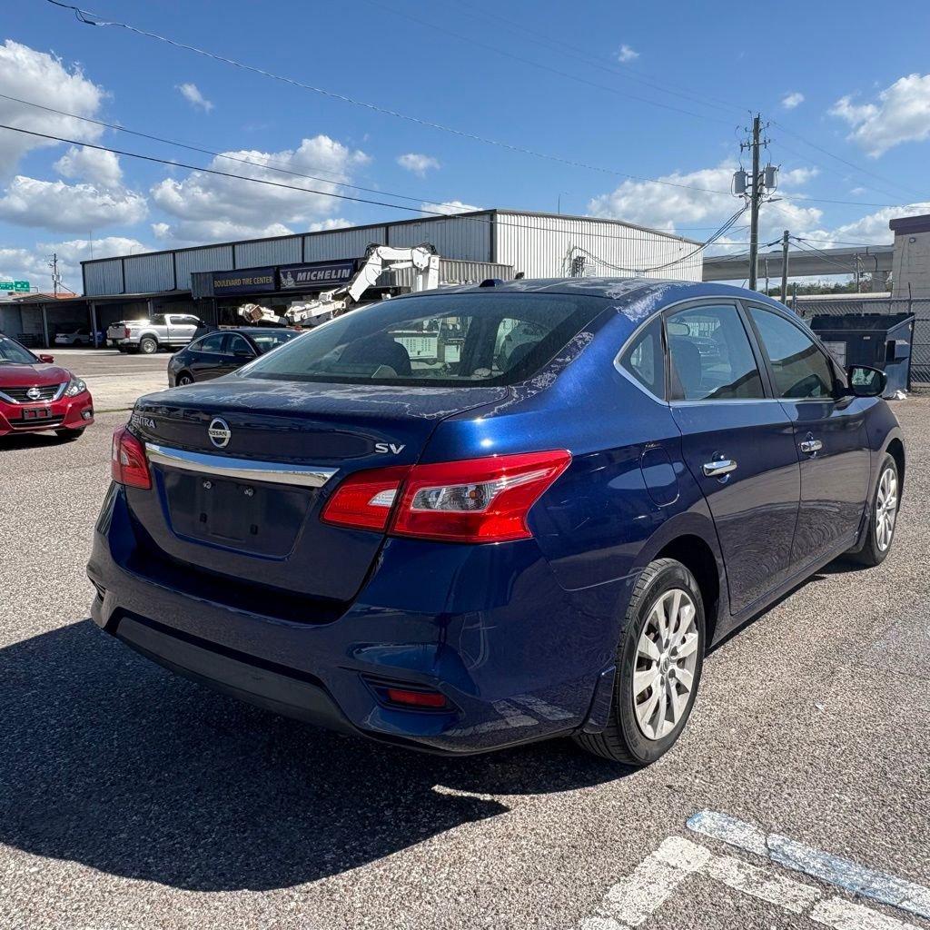 Used 2016 Nissan Sentra SV image 3