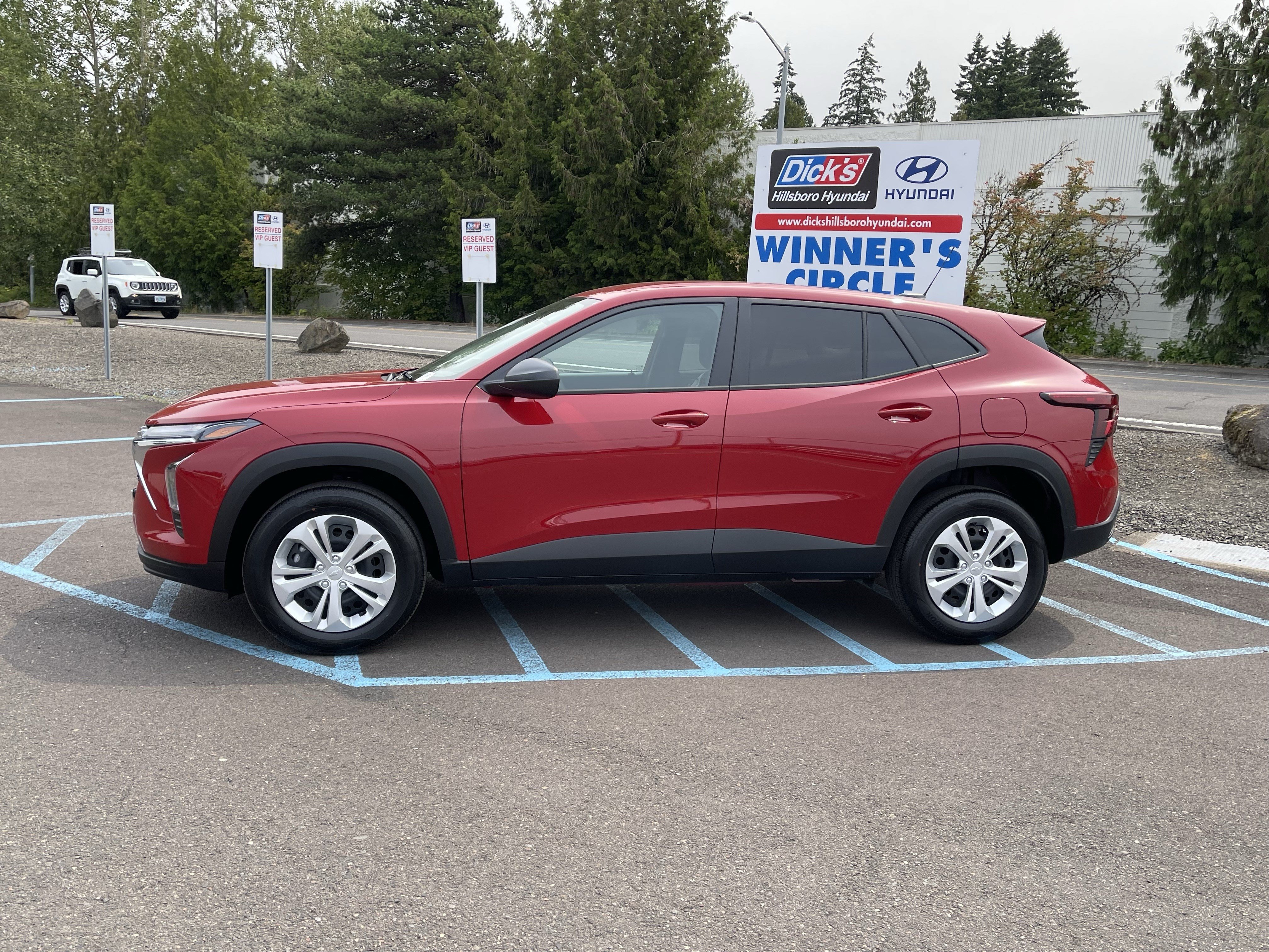 Used 2026 Chevrolet Trax LS FWD image 2