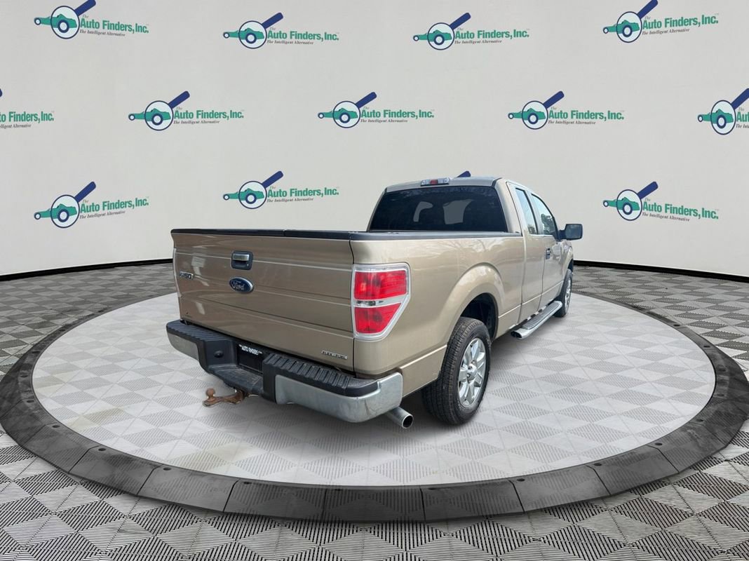 Used 2014 Ford F150 XLT w/ XLT Chrome Package image 5