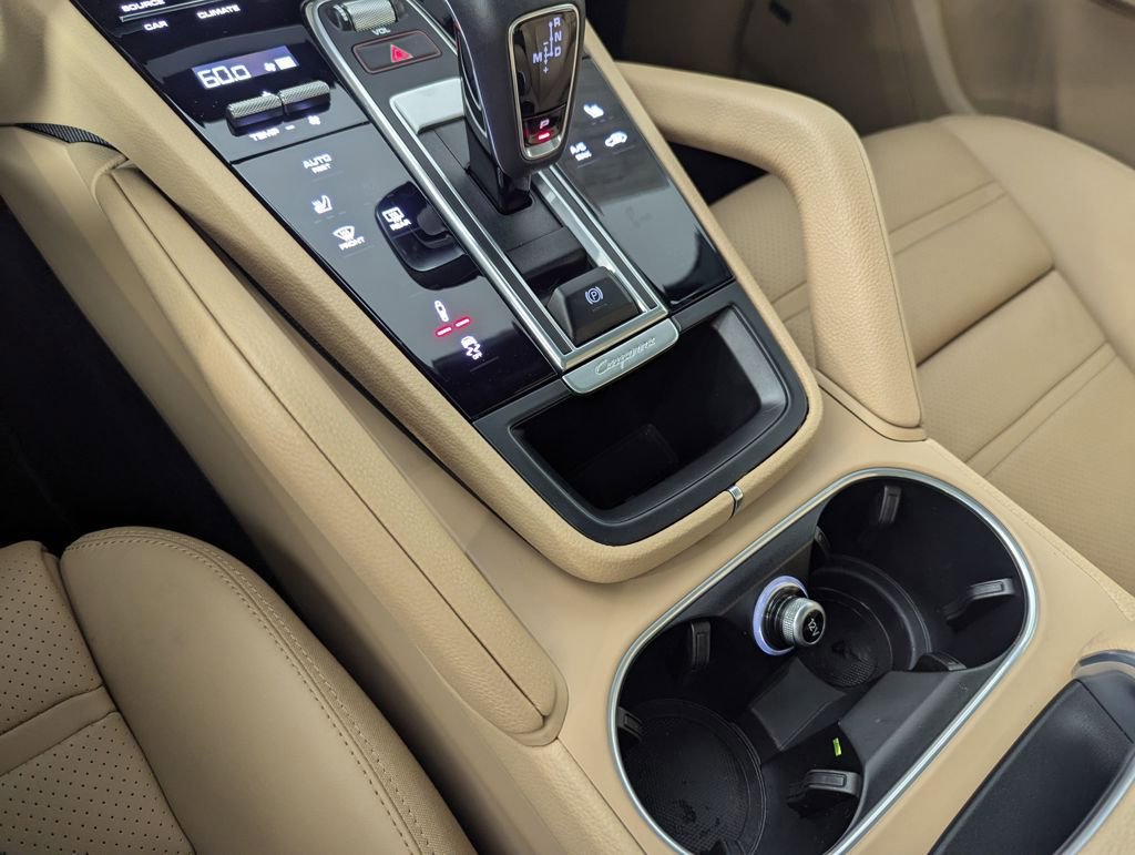 Used 2022 Porsche Cayenne Coupe image 8