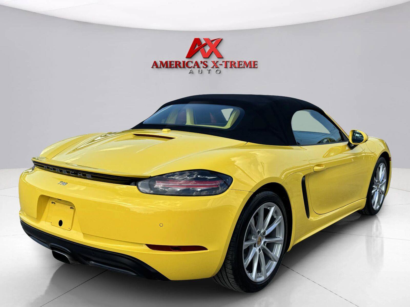 Used 2018 Porsche 718 Boxster RWD image 6