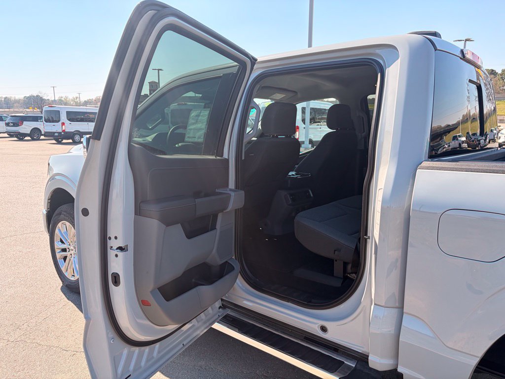 New 2026 Ford F150 XLT w/ Equipment Group 302A MID AWD/4WD image 28