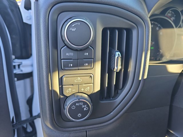 New 2026 Chevrolet Silverado 1500 Custom Trail Boss w/ Turbomax Blackout Package image 28