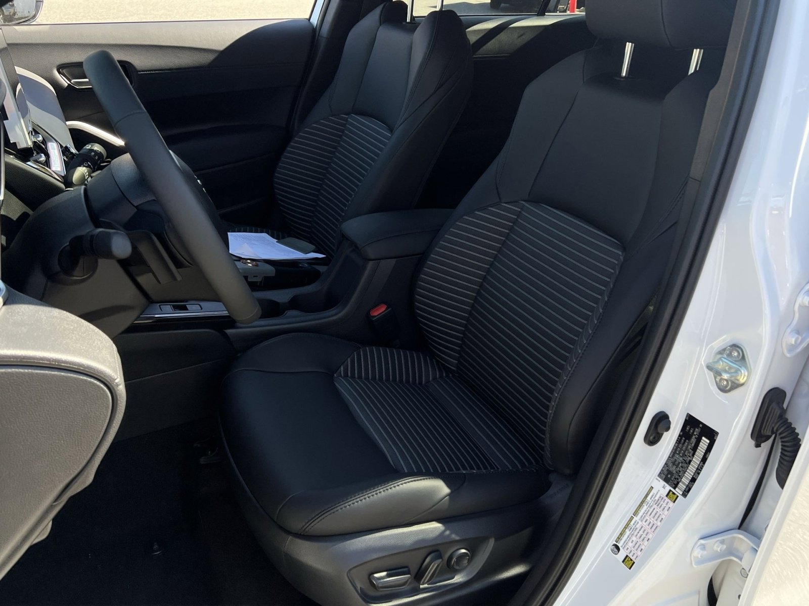 New 2026 Toyota Corolla Cross XSE w/ Convenience Package image 13