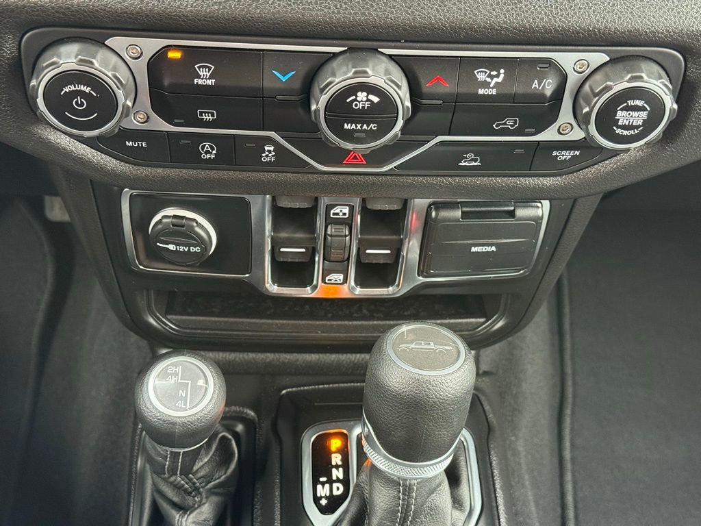 Used 2025 Jeep Gladiator Sport image 23