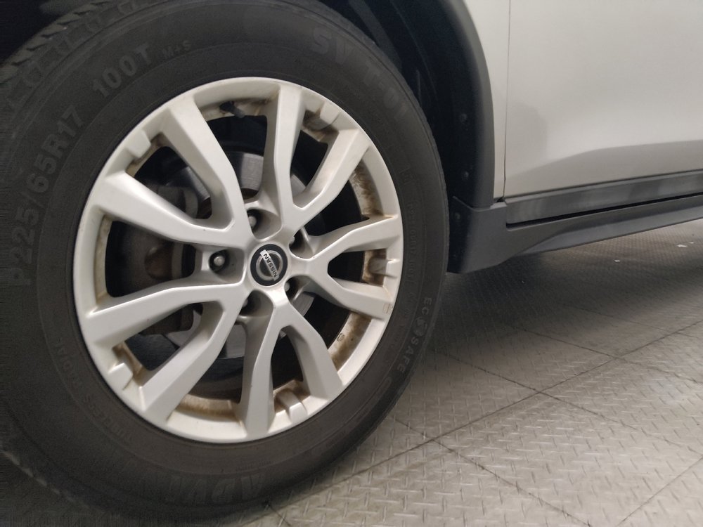 Used 2018 Nissan Rogue SV AWD/4WD image 31