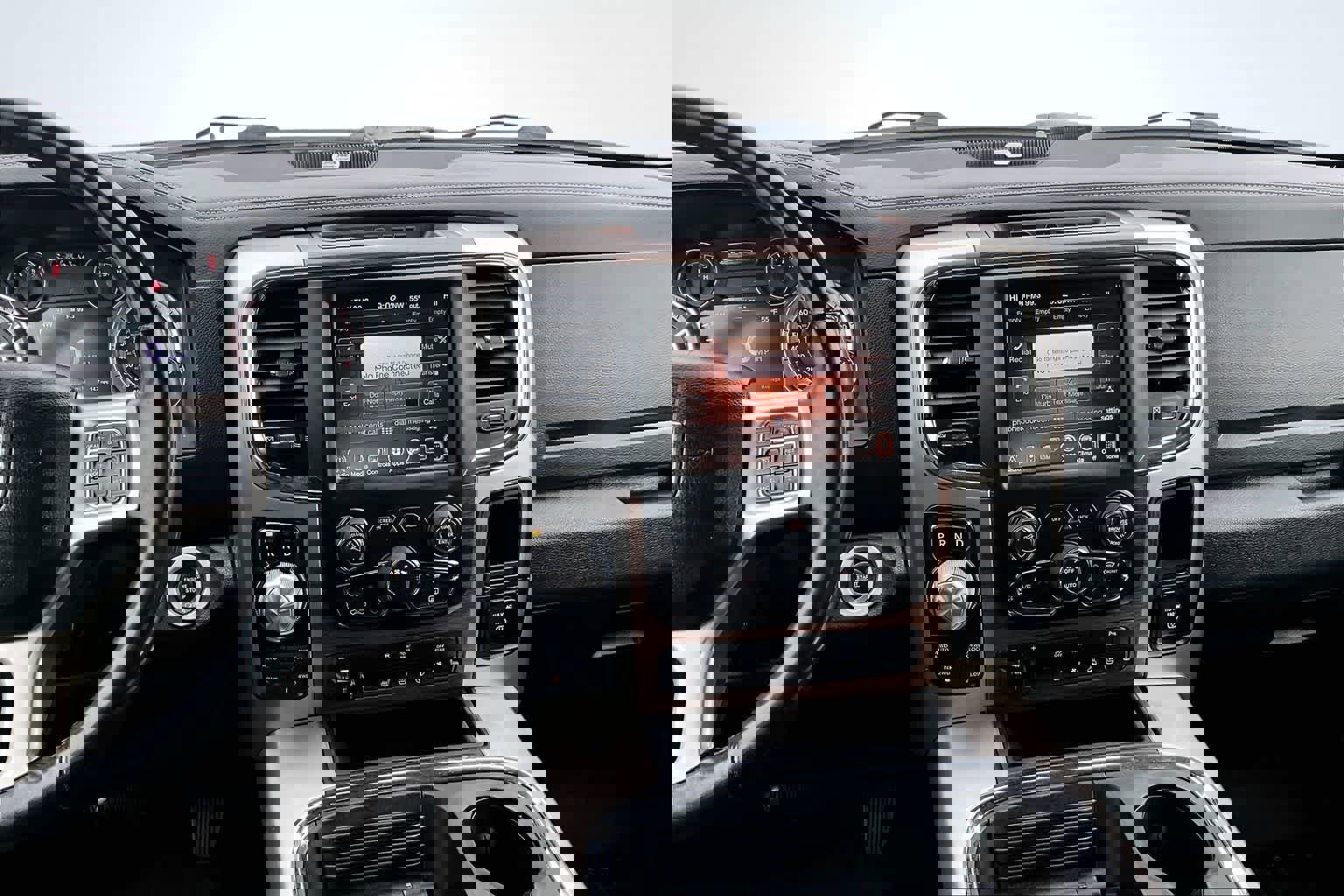 Used 2016 RAM 1500 Laramie image 16