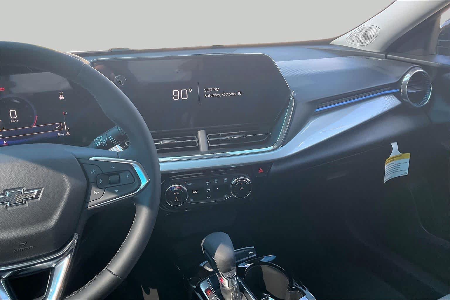 New 2026 Chevrolet Trax LT w/ Driver Confidence Package FWD image 6