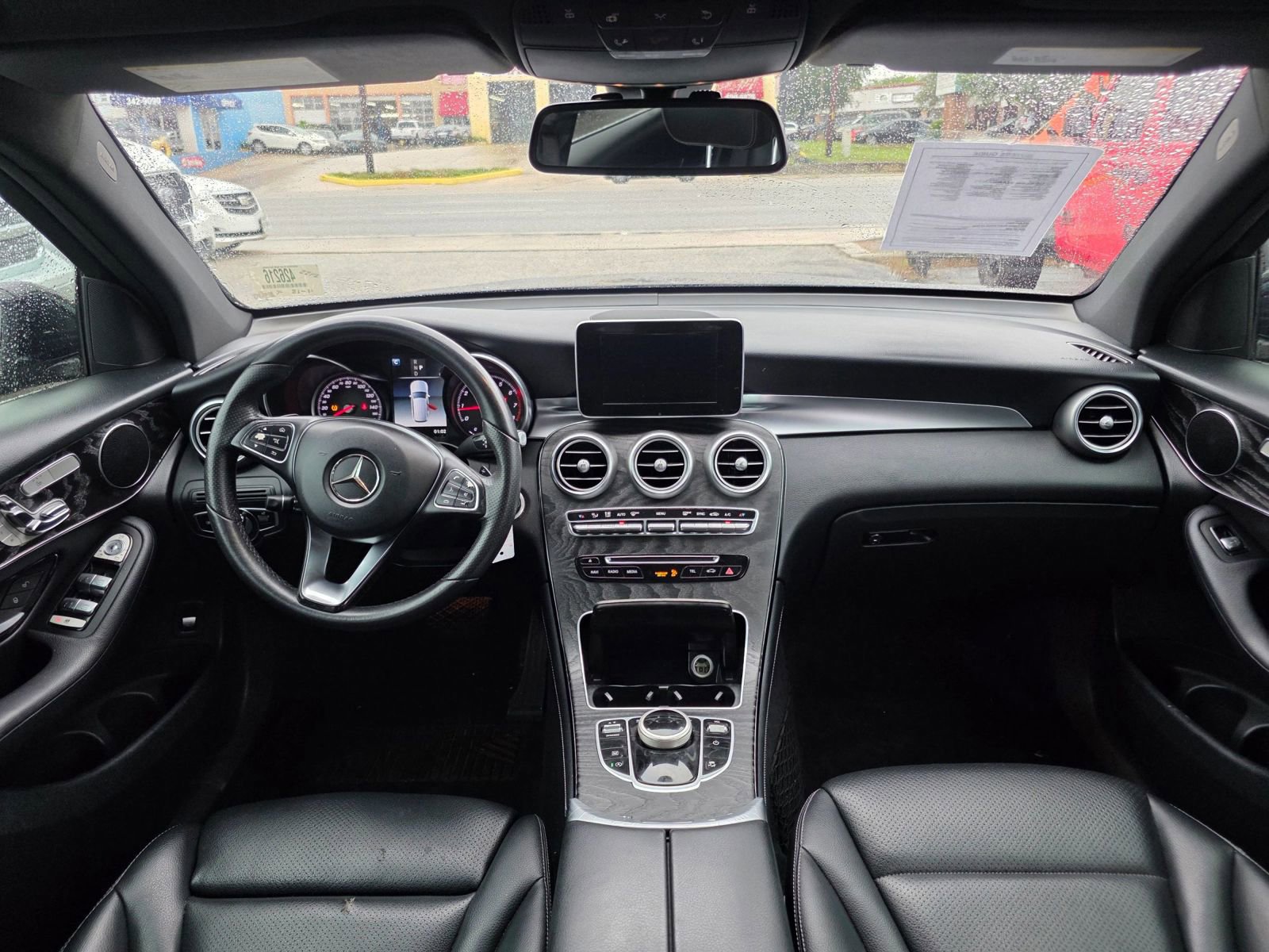 Used 2018 Mercedes-Benz GLC 300 image 14