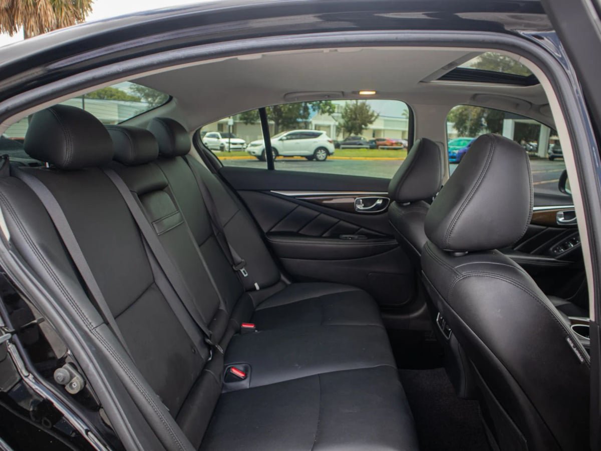 Used 2019 INFINITI Q50 Luxe RWD image 17