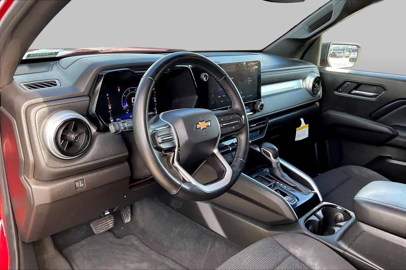 Used 2023 Chevrolet Colorado LT RWD image 14