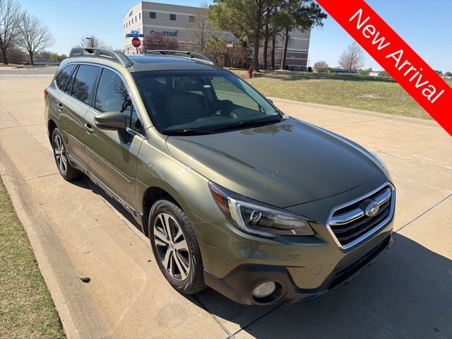 Used 2018 Subaru Outback 2.5i Limited image 1