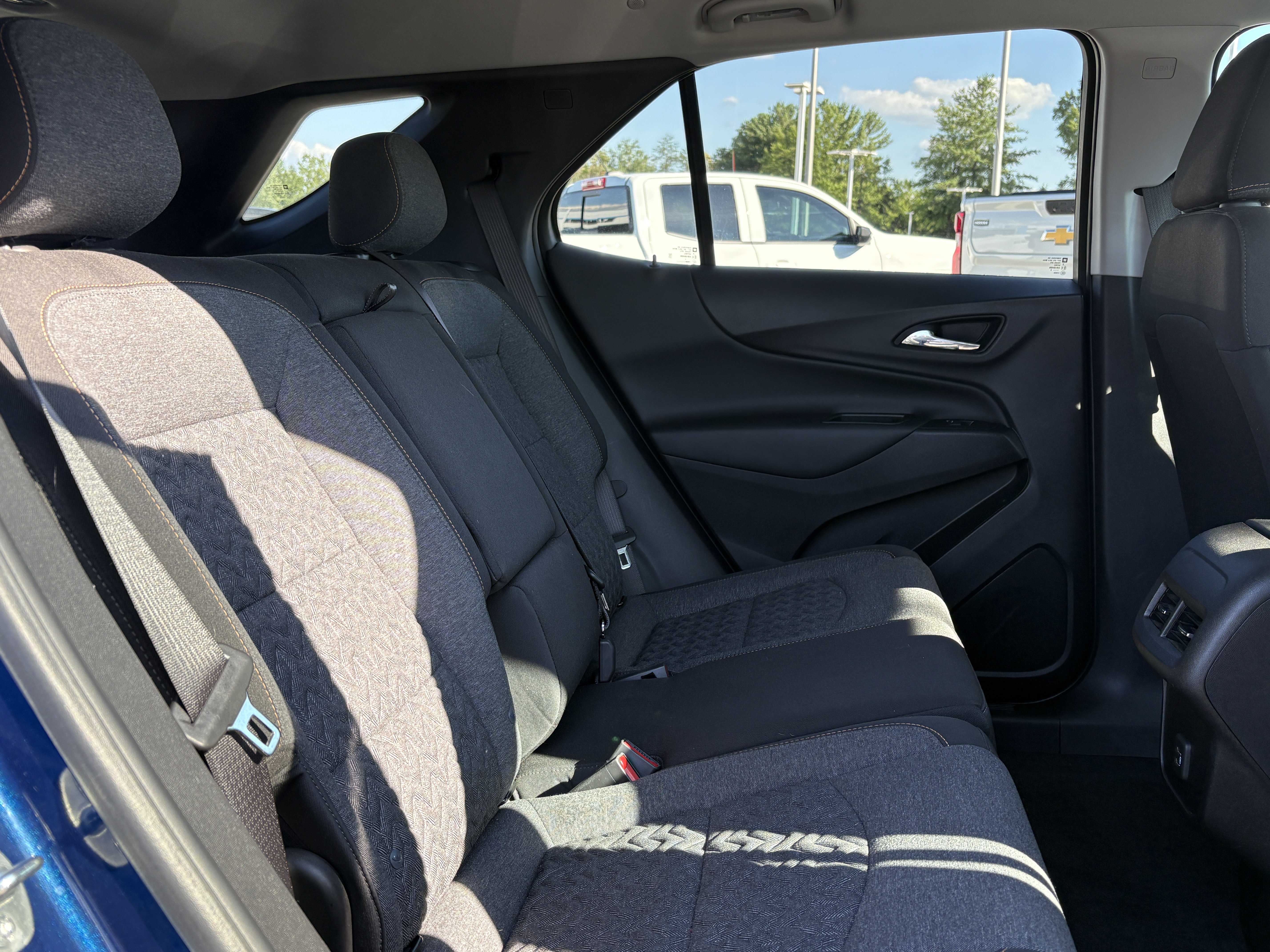 Used 2022 Chevrolet Equinox LT FWD image 12