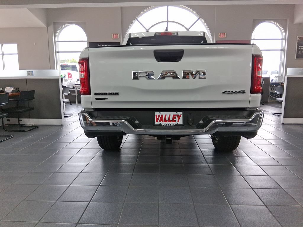 New 2026 RAM 1500 Big Horn AWD/4WD image 5