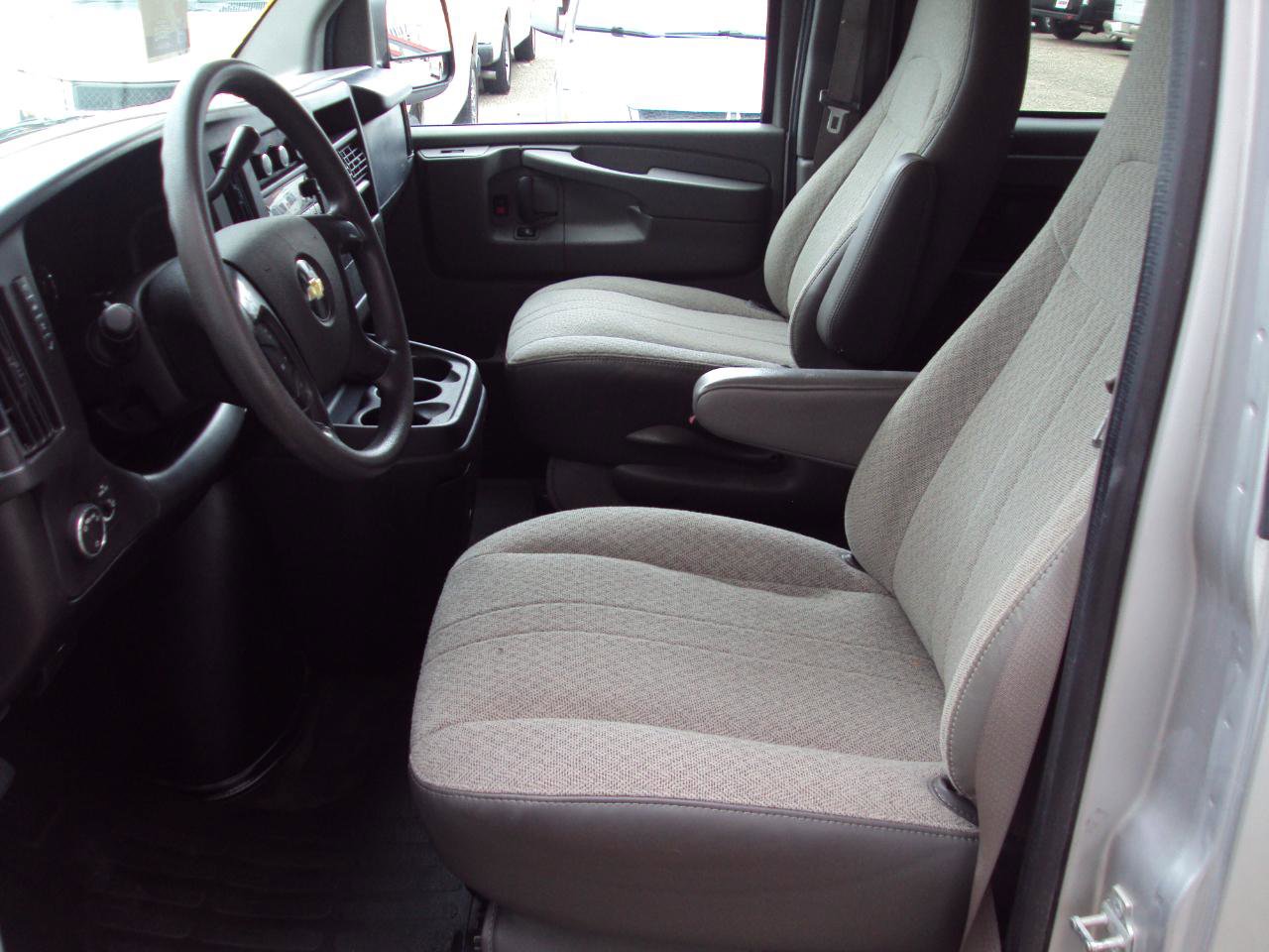 Used 2013 Chevrolet Express 1500 LT w/ LT Preferred Equipment Group AWD/4WD image 18