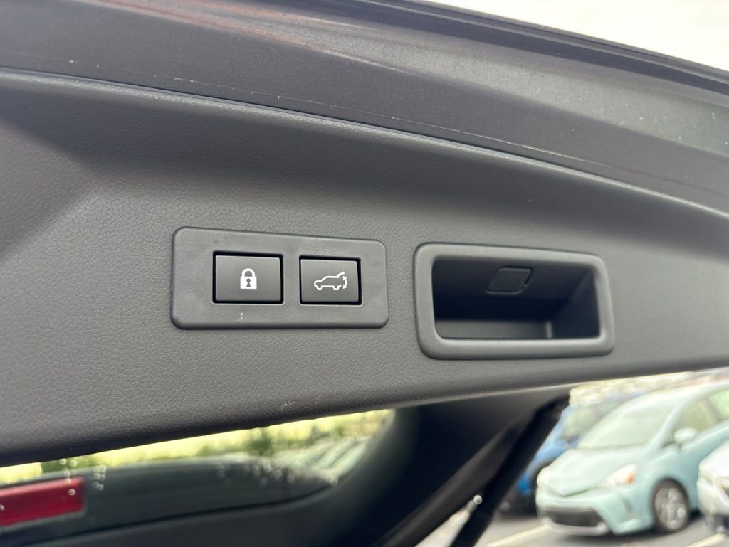Certified 2025 Subaru Forester Premium AWD/4WD image 25