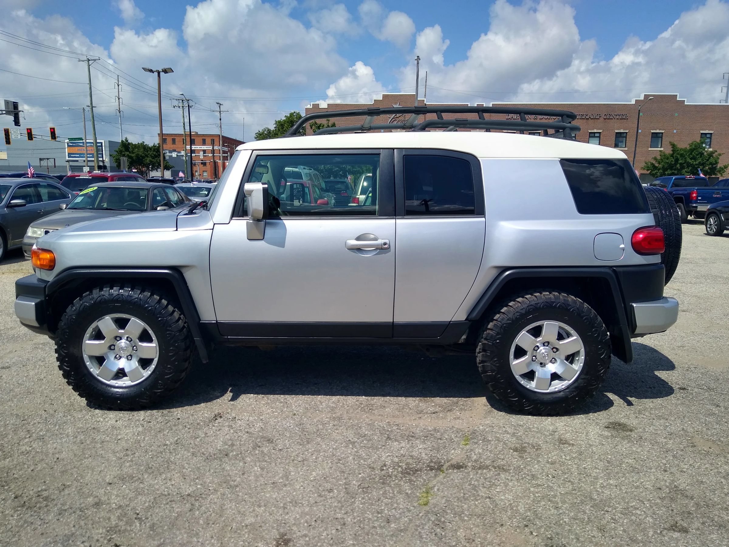 Used 2008 Toyota FJ Cruiser 2WD image 5