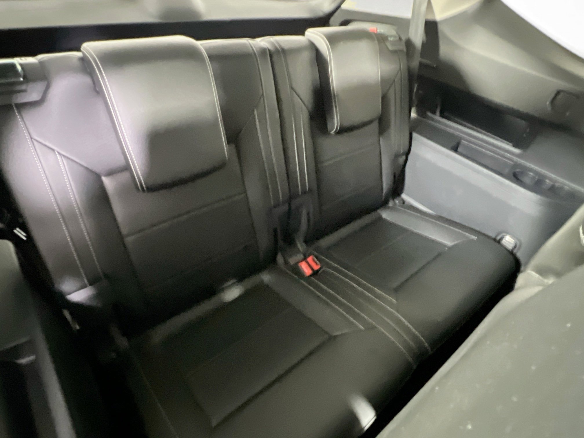 Used 2022 Volkswagen Atlas SE image 25