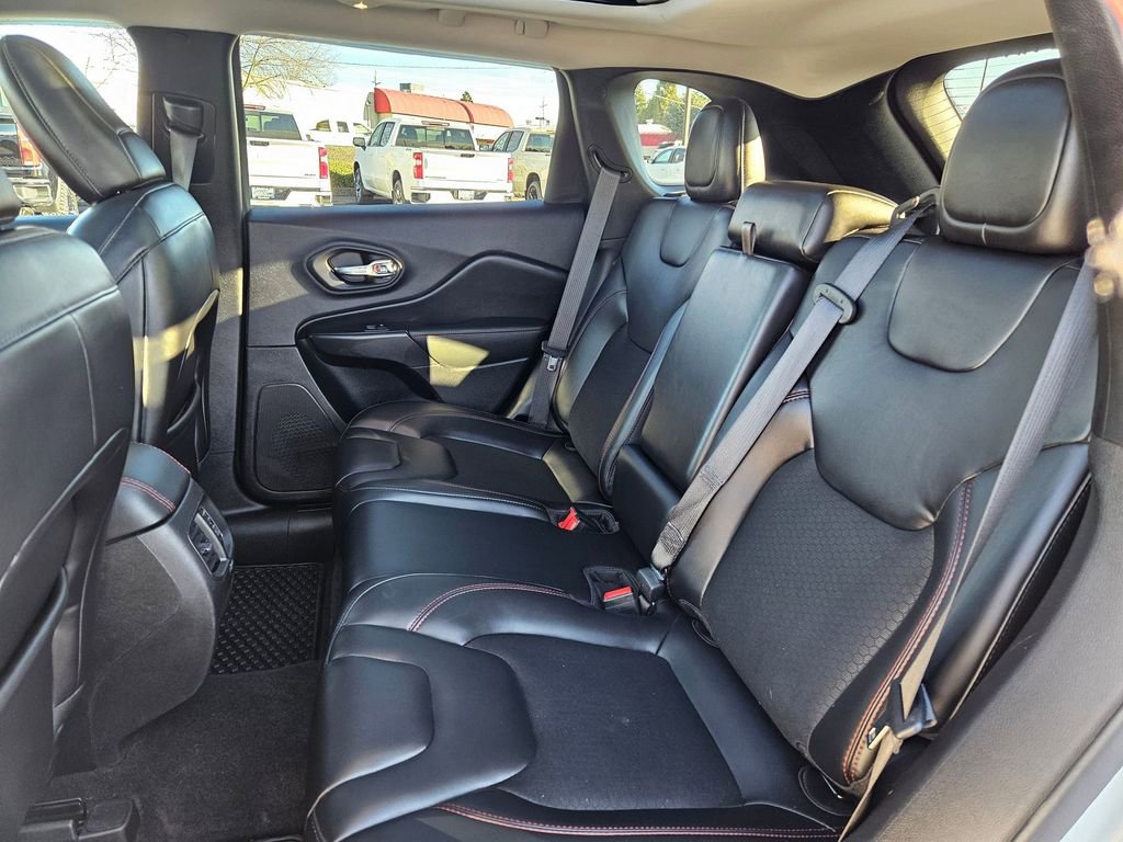 Used 2021 Jeep Cherokee Trailhawk w/ Sun, Sound & Nav Group image 30