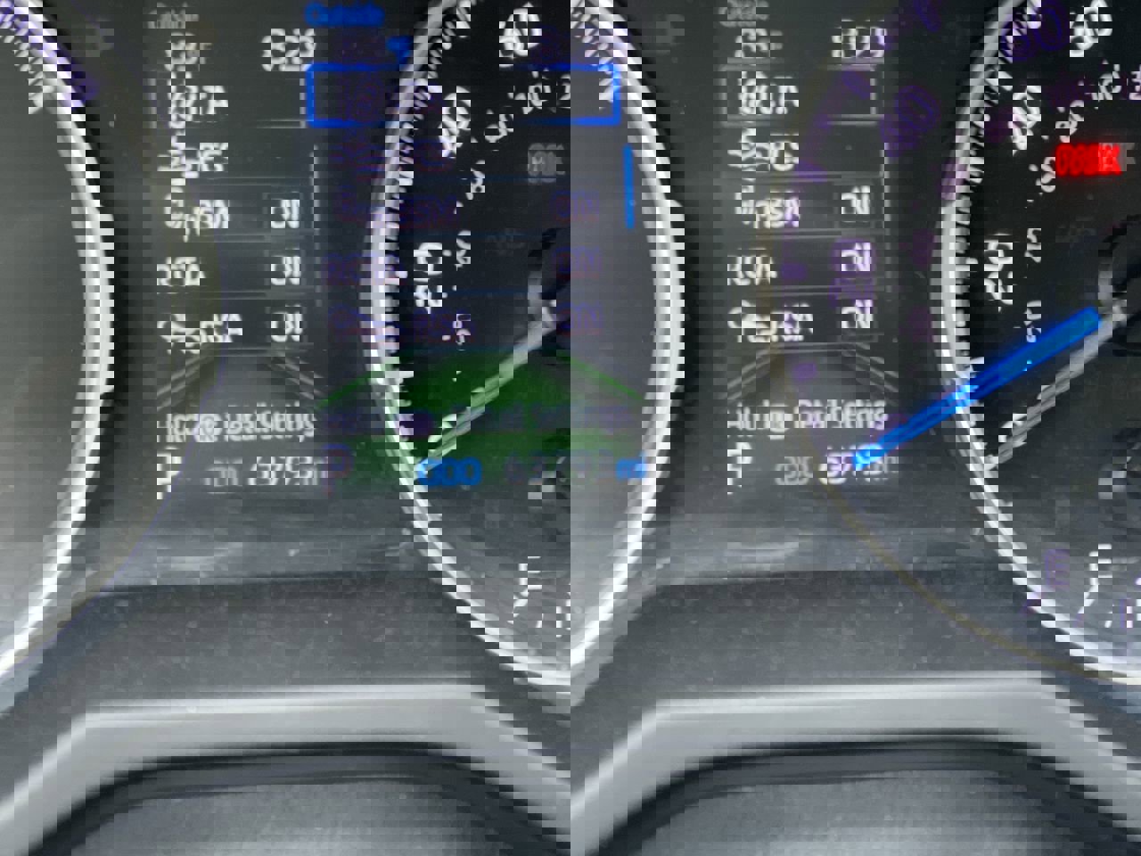 Used 2022 Toyota RAV4 XLE w/ Carpet Mat Package (TMS) image 22