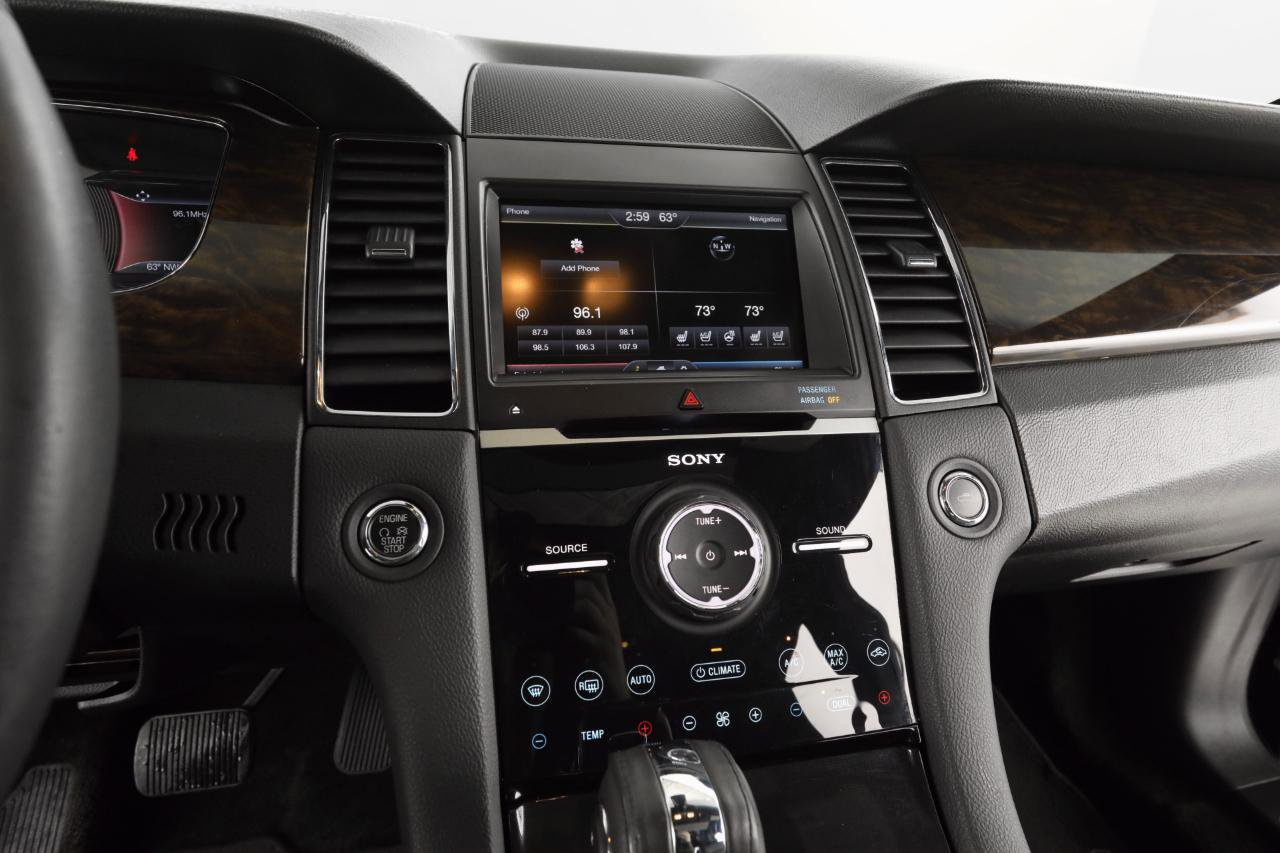 Used 2014 Ford Taurus Limited w/ Equipment Group 301A image 17