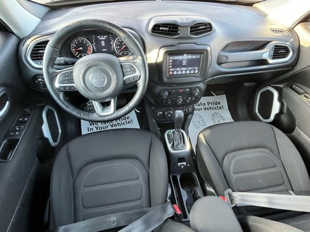 Used 2020 Jeep Renegade Latitude w/ Cold Weather Group image 12