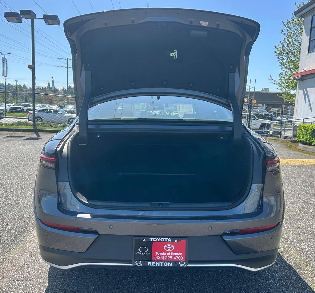 Certified 2024 Toyota Crown Limited AWD/4WD image 27