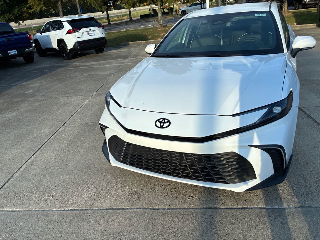 New 2026 Toyota Camry SE image 10