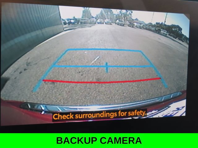 Used 2024 Toyota Highlander LE AWD/4WD image 6