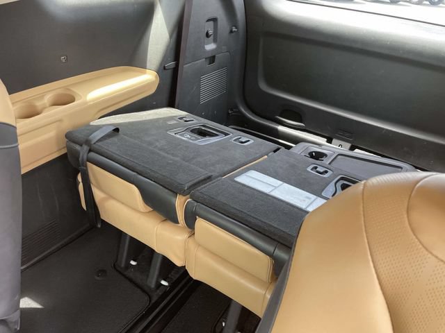 Certified 2024 Kia Carnival LX FWD image 10