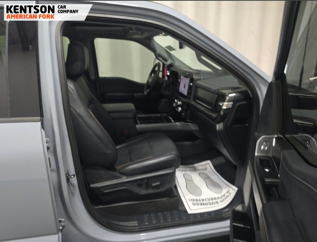 Used 2026 Ford F350 Lariat w/ Black Appearance Package AWD/4WD image 12