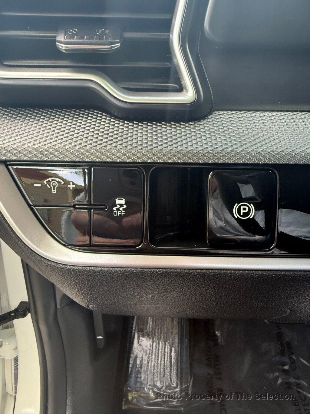 Used 2023 Kia Sportage LX FWD image 29