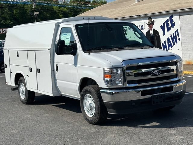 New 2026 Ford E-350 and Econoline 350 Super Duty w/ Power Equipment Group RWD image 31