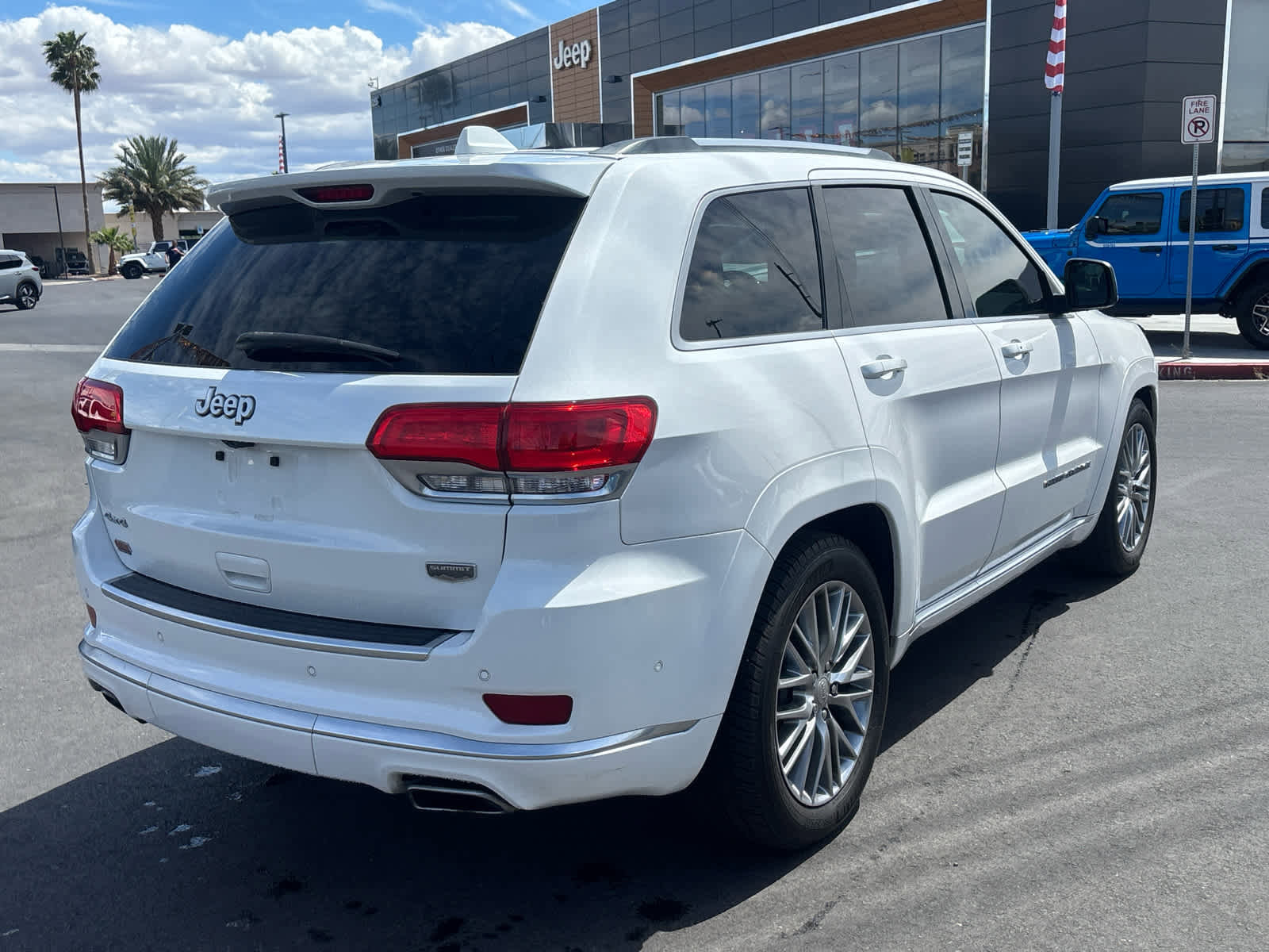 Used 2018 Jeep Grand Cherokee Summit w/ Platinum Series Group image 5