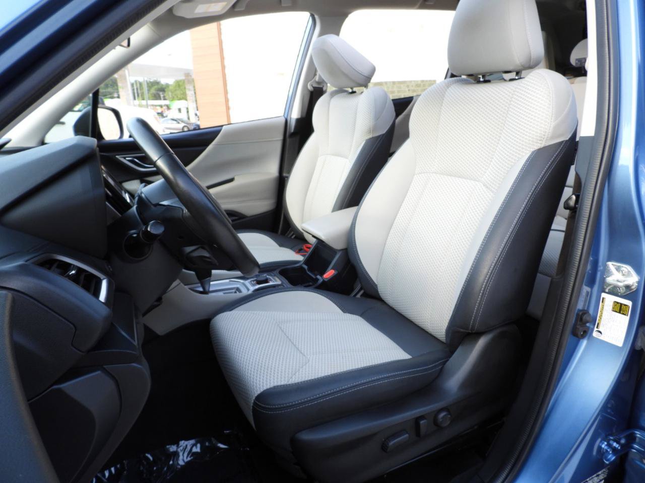 Used 2022 Subaru Forester Premium AWD/4WD image 57