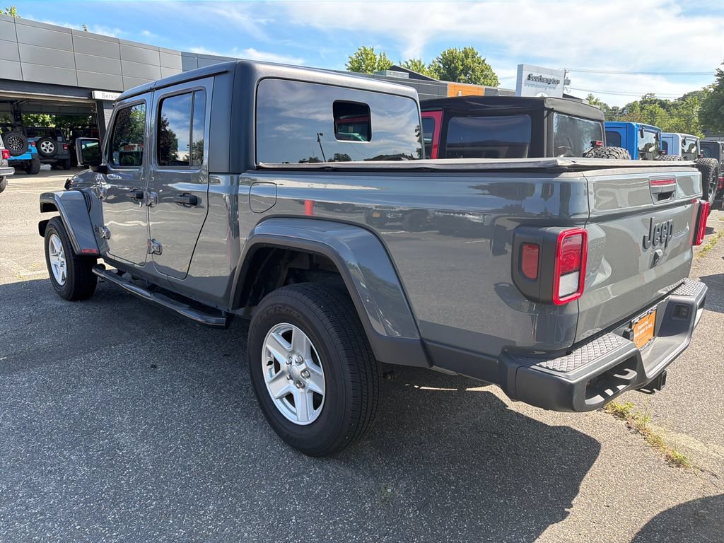 Used 2023 Jeep Gladiator Sport AWD/4WD image 3
