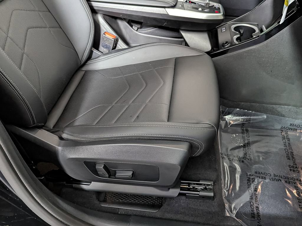 Used 2025 BMW X1 xDrive28i w/ Technology Package image 35