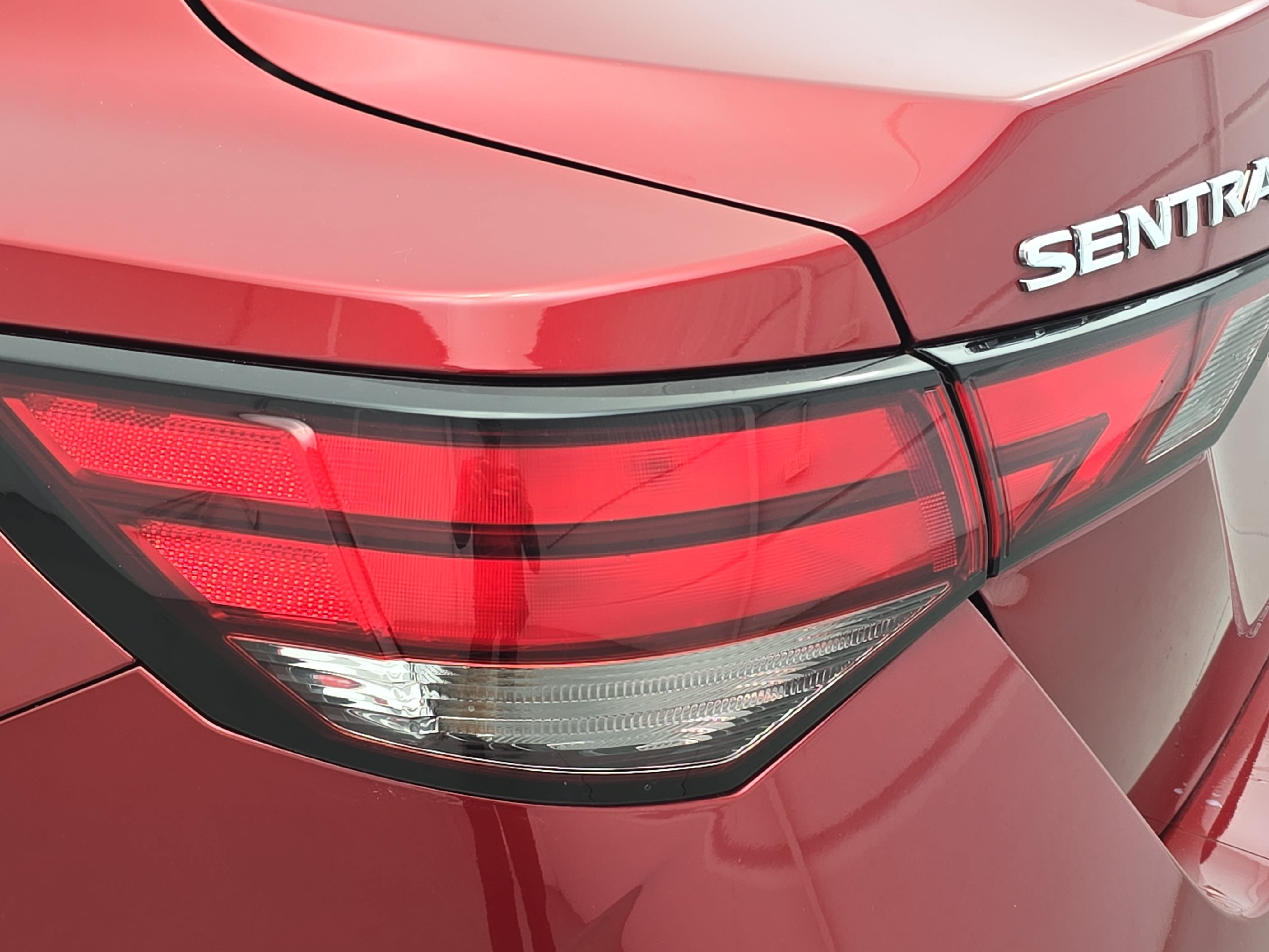Used 2024 Nissan Sentra SV w/ SV Premium Package FWD image 33