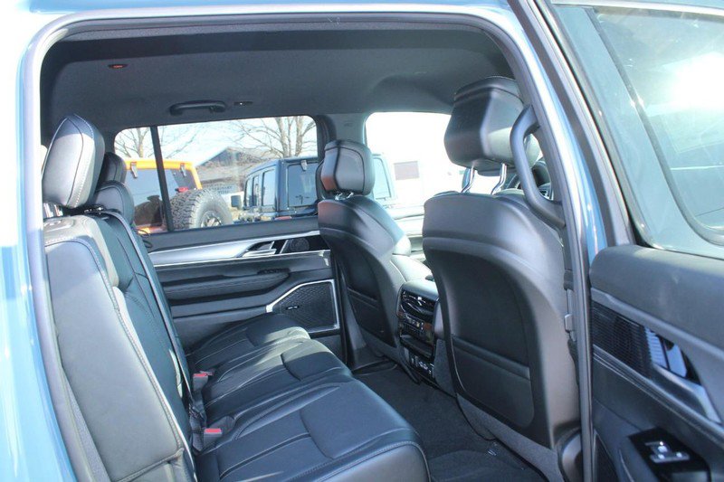 New 2026 Jeep Grand Wagoneer Limited image 4