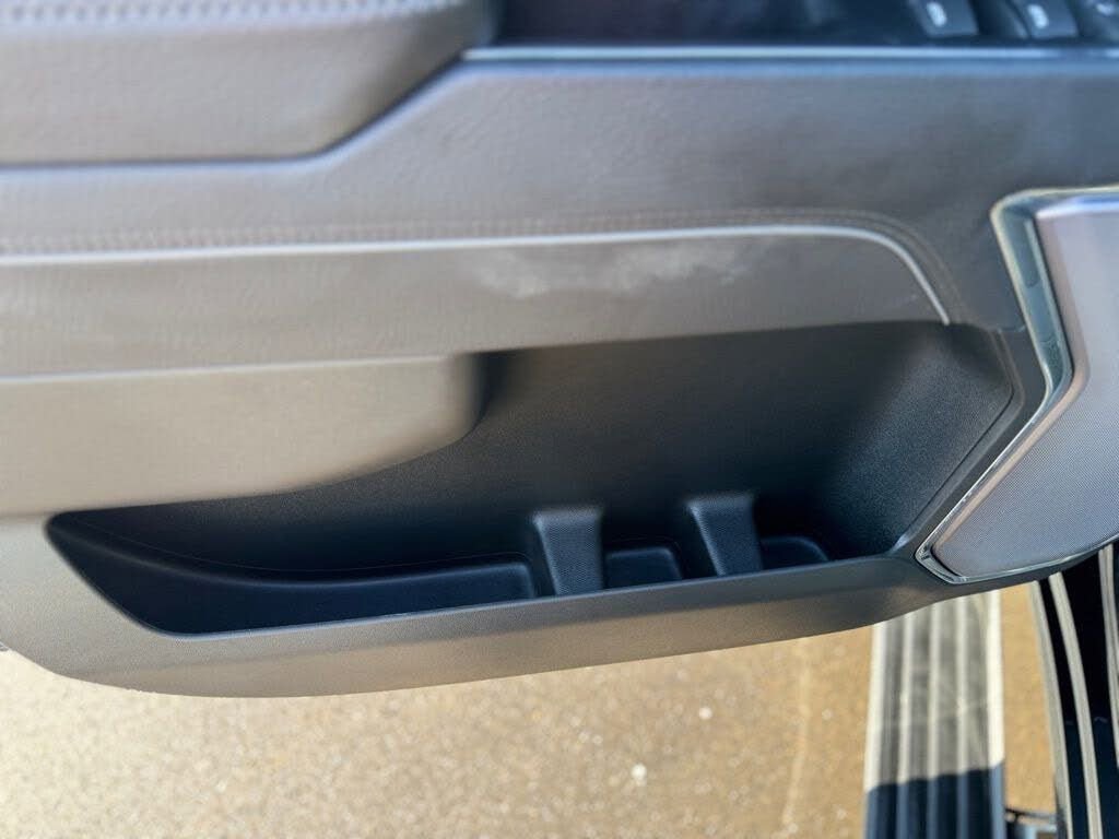 Used 2025 GMC Sierra 3500 Denali image 13