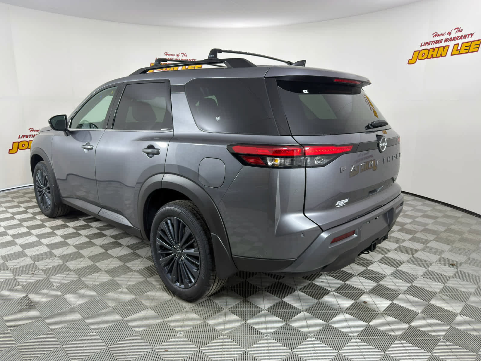 New 2026 Nissan Pathfinder SL w/ SL Premium Package image 3