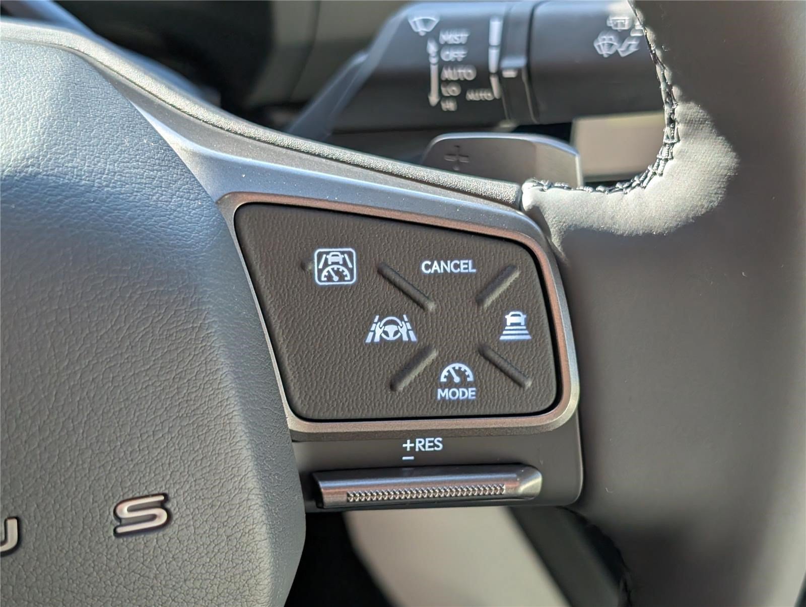 New 2026 Lexus ES 350h AWD w/ Convenience Package image 19