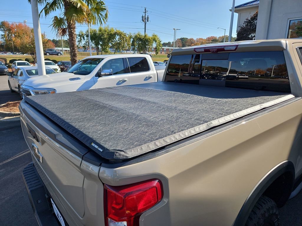 Used 2022 Chevrolet Silverado 1500 ZR2 w/ Technology Package image 34