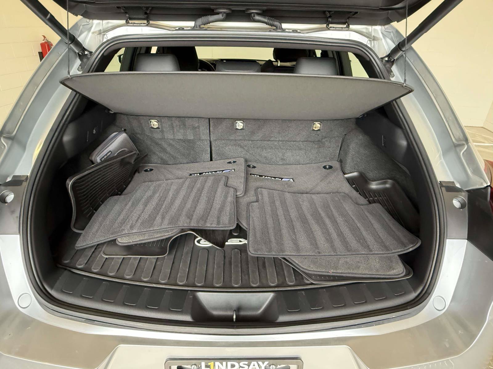 Used 2023 Lexus UX 250h F Sport AWD/4WD image 17
