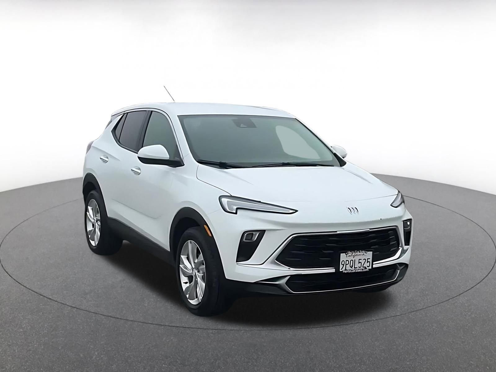 Used 2025 Buick Encore GX Preferred image 2