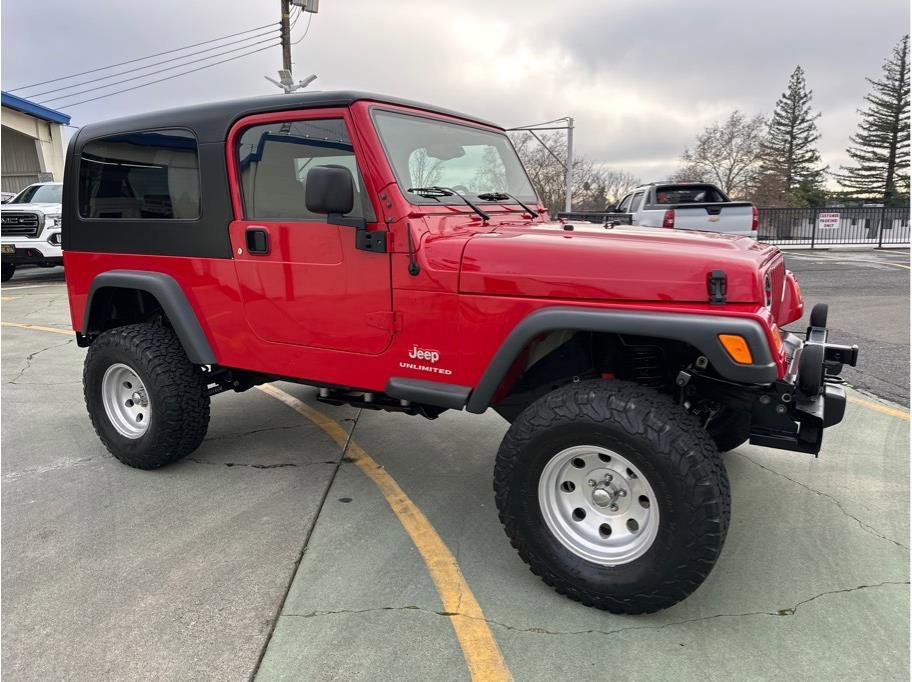 Used 2006 Jeep Wrangler Unlimited w/ Security Group image 8